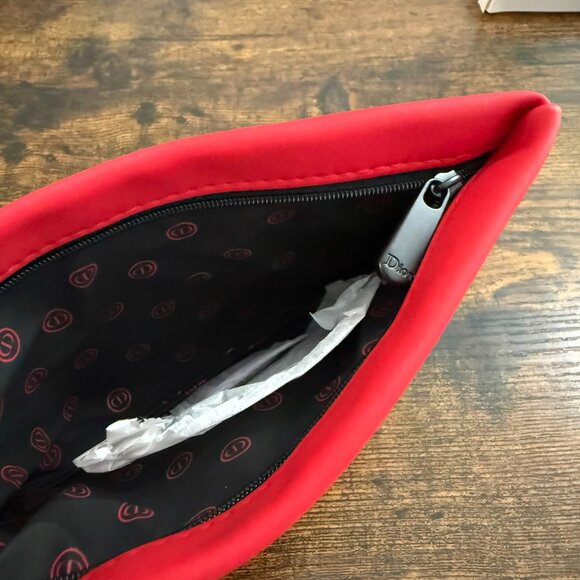 DIOR Beauty Red and Black Metal Zipper Pouch New - Limited Edition - Picture 2 of 5